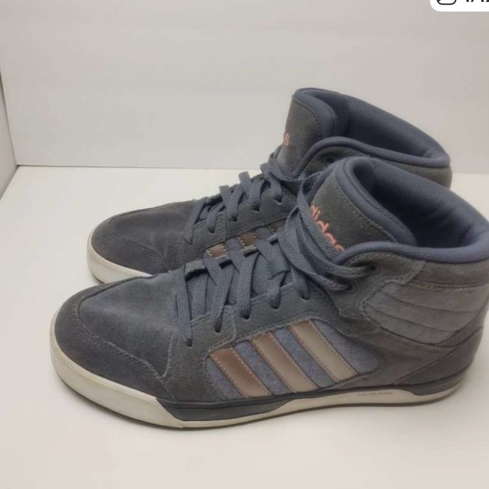 Adidas High Top Sneaker 9 1/2